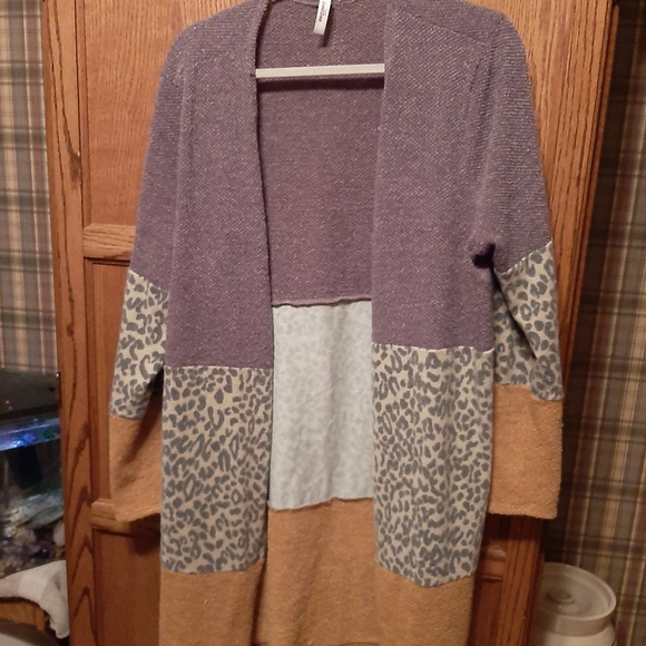 GeeGee Tops - Womens plus size cardigan
